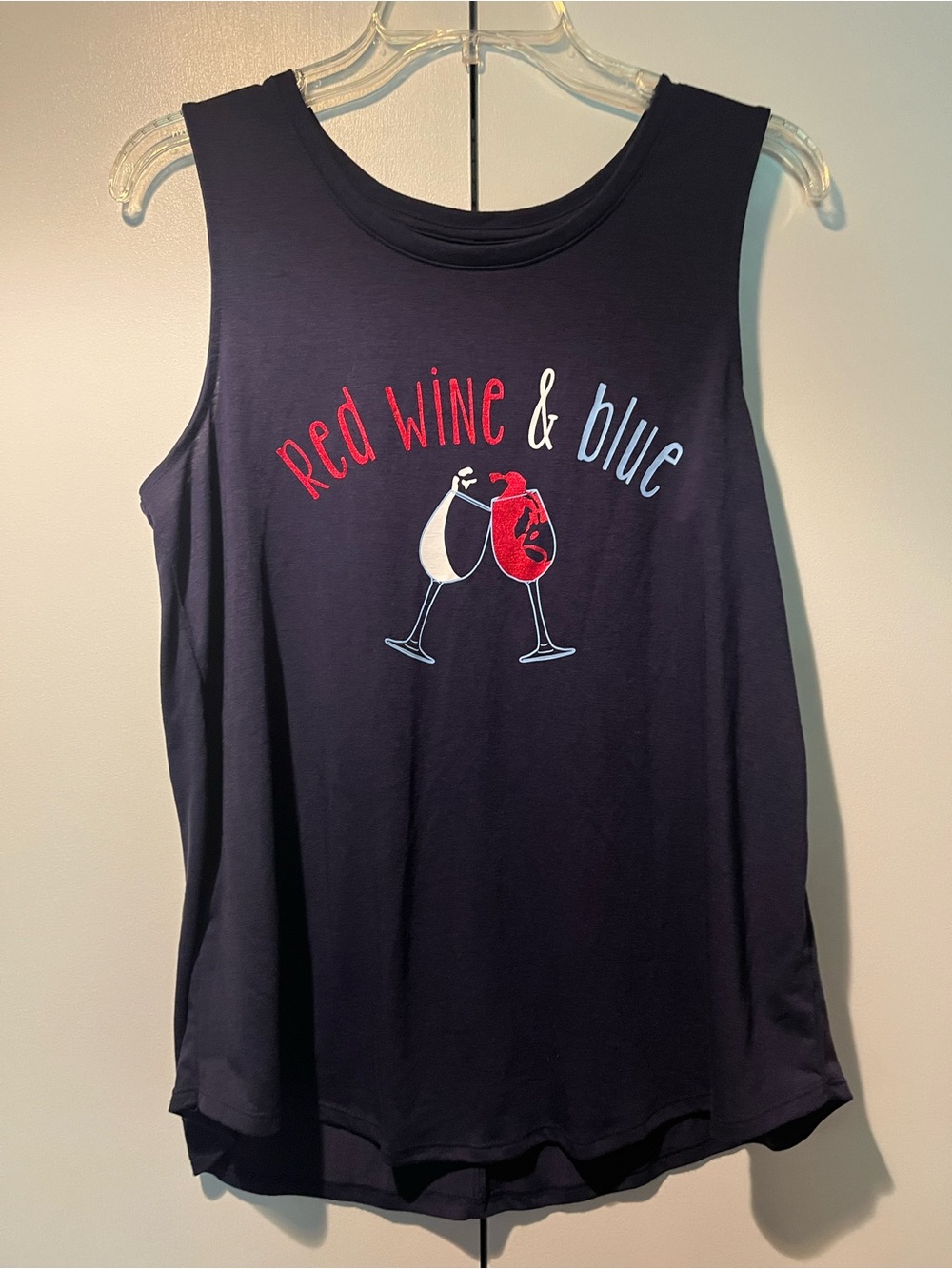 APT. 9 Women's Navy 'Red Wine & Blue' Graphic Tank Top